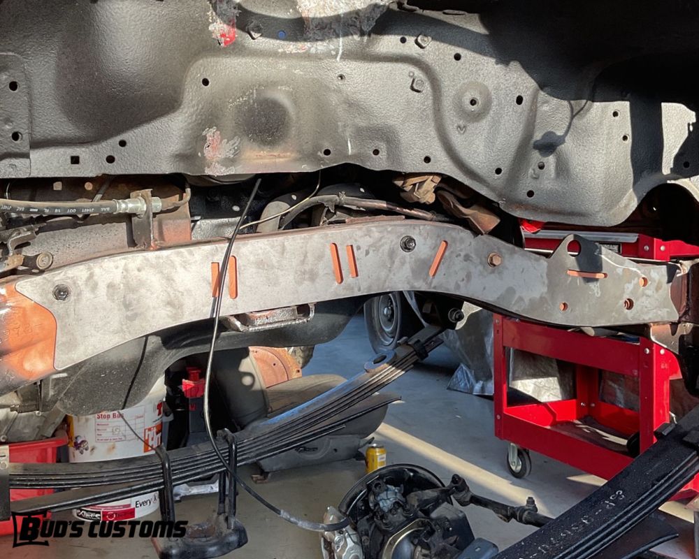 AP-000040_HILUX_IFS_STEERING_BOX_CHASSIS_PLATE_KIT_04