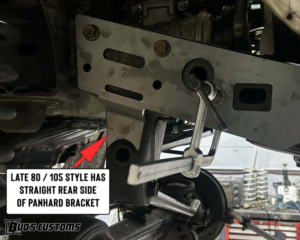 AS_000165_Buds_Customs_80_Series_Steering_Box_Panhard_Brace_Late_105_Style_03
