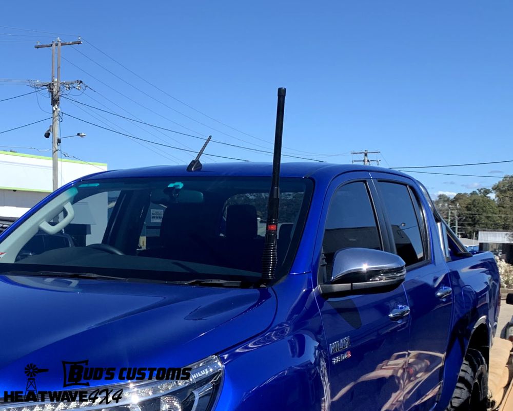 Buds_Customs_Hilux_Aerial_01