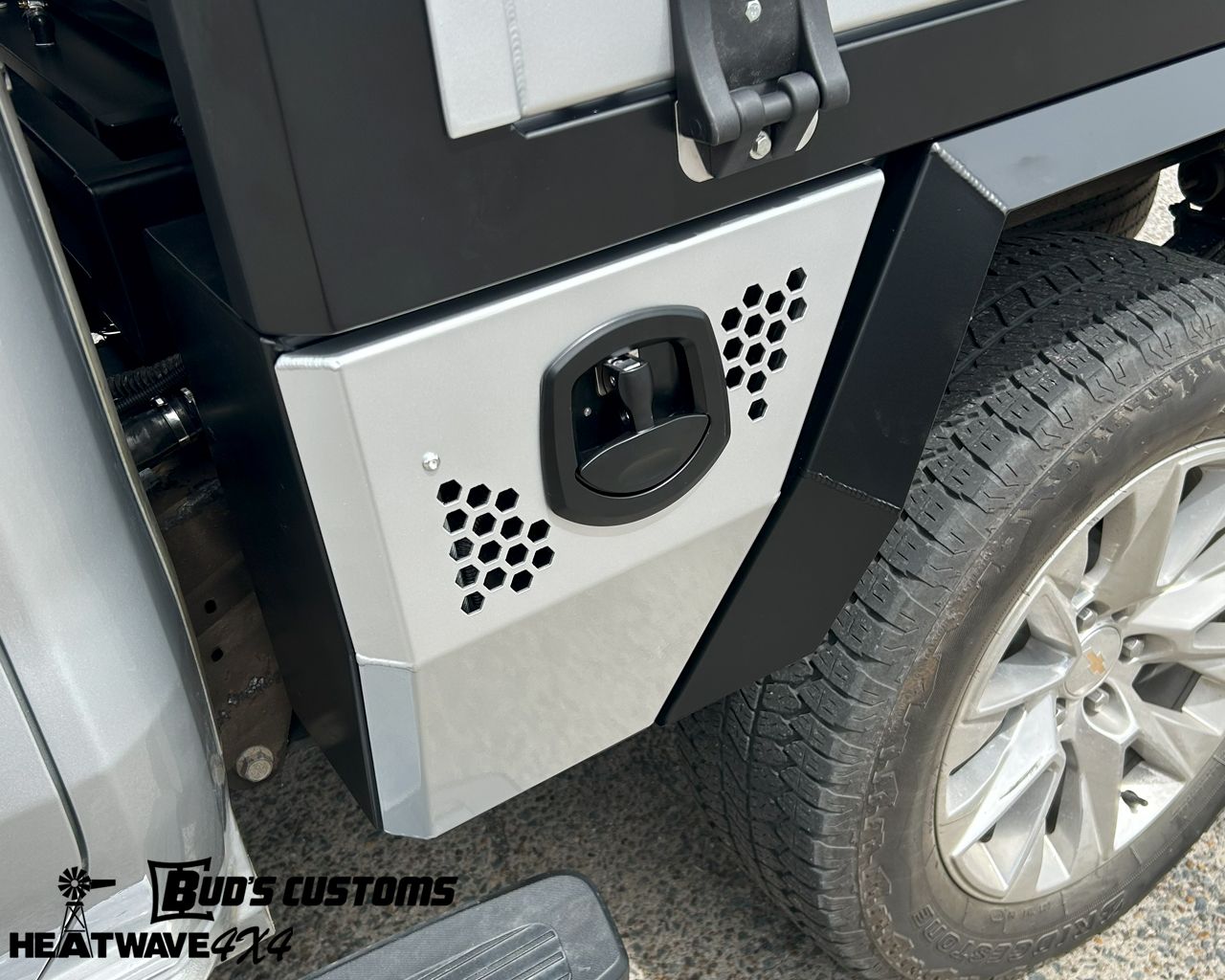 Buds_Customs_1500_Gen3_Tray_07