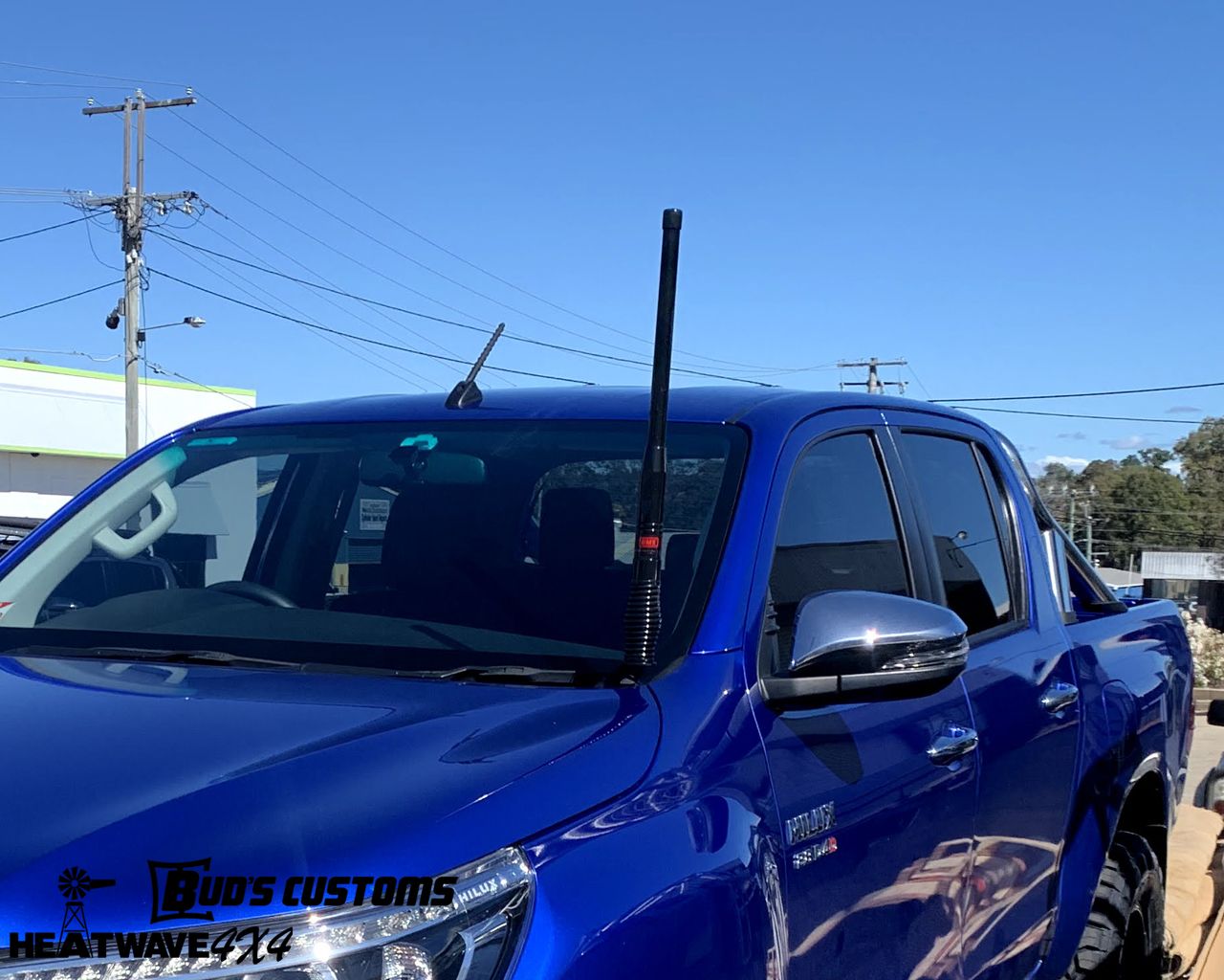 Buds_Customs_Hilux_Aerial_01