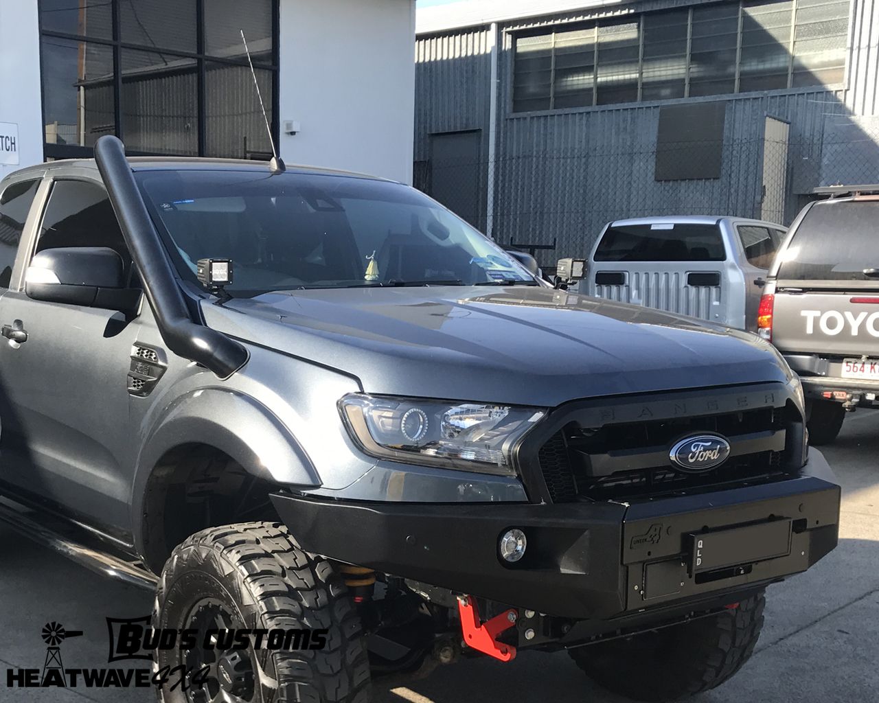 PX_RANGER_DITCH_COWL_LIGHT_BRACKETS_01