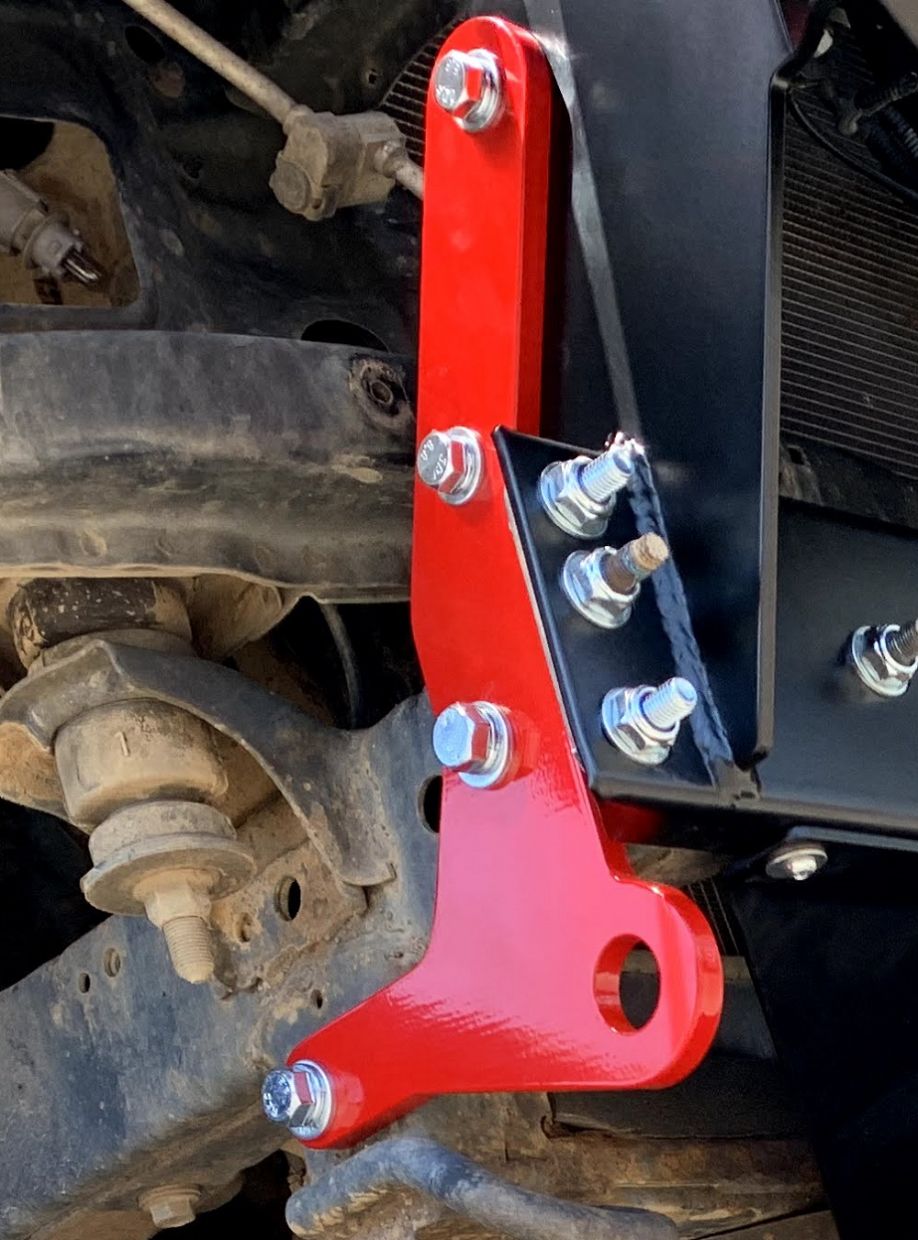 Buds_Hilux_N70_Bull_Bar_Recovery_Point