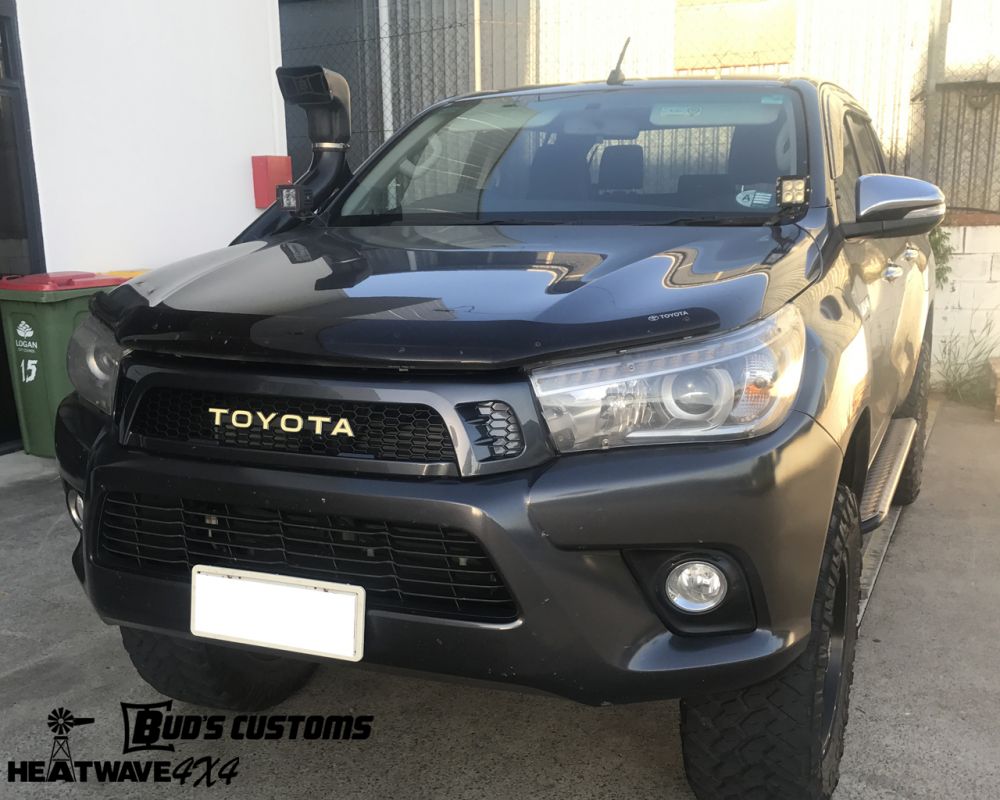 HILUX_N70_N80_DITCH_COWL_LIGHT_BRACKETS_01