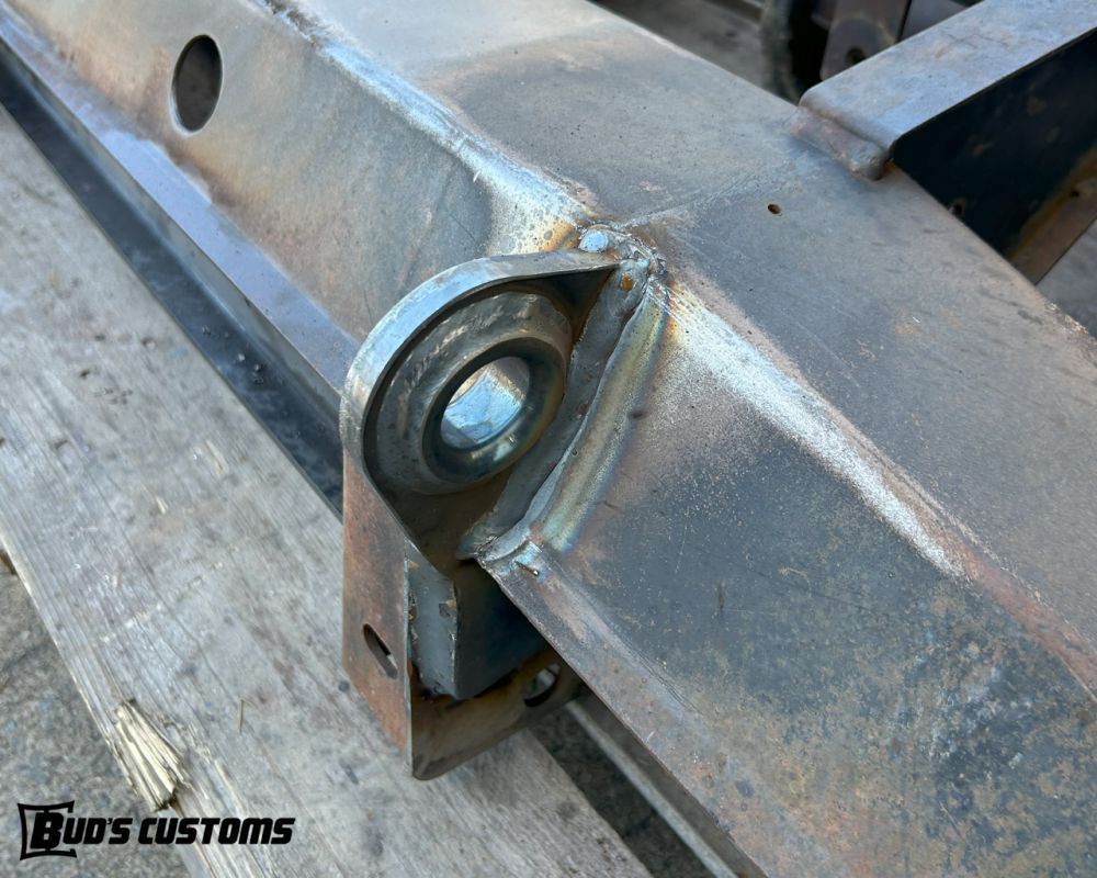 RP_000130_SOFT_SHACKLE_WELD_IN_BUSH_03