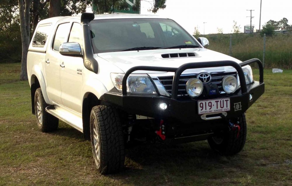 HILUX N70 06/2011 - 07/2015 FRONT BAR - TRIPLE HOOP - LARGE TUBE - NO BODY LIFT